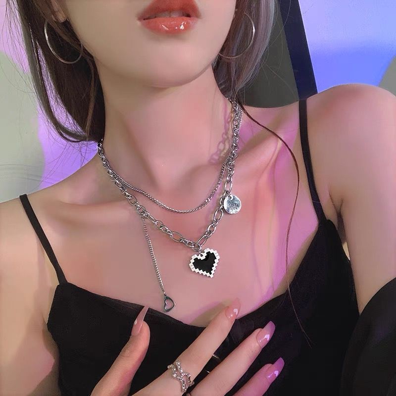 Double Layer Black Heart Pendant Necklace for Women