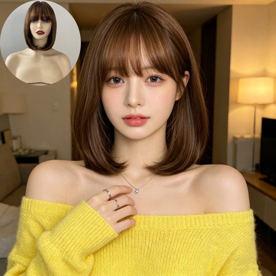 Women's Layered Collarbone Bob Wig with Medium-Length Hair