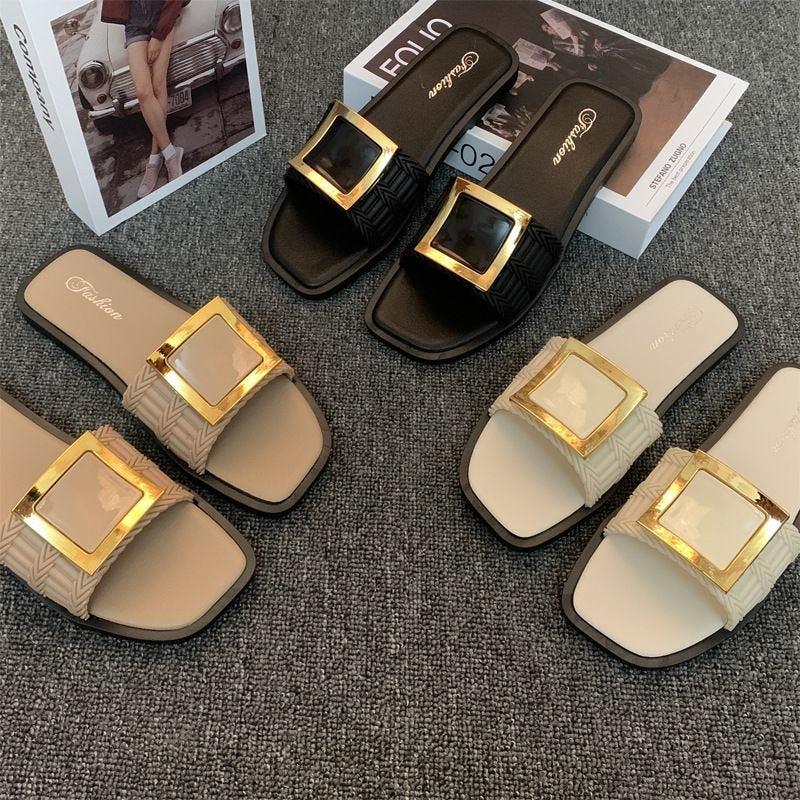 Women's Flat Beach Flip Flop Slippers with Soft Non-Slip Sole