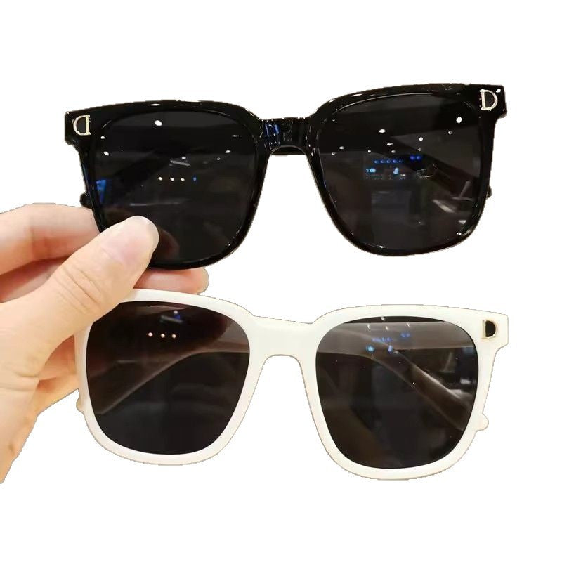 Kids' Foldable Sunglasses with UV Protection and Comfort Fit