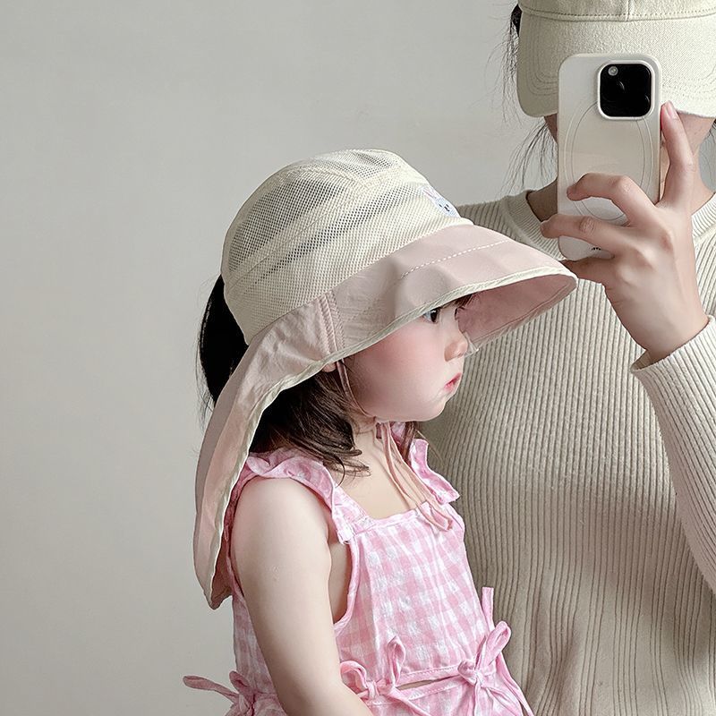 Baby Wide Brim Sun Hat with Bear Design and Mesh