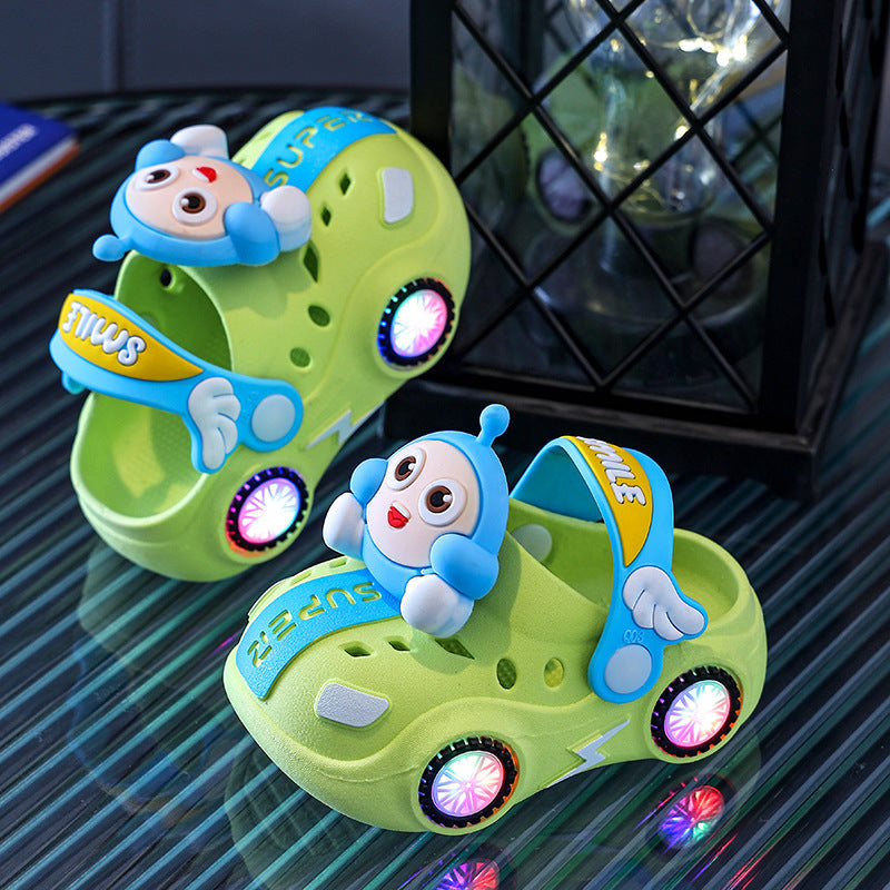 Kids' Light-Up Clogs with Soft Sole Non-Slip Sandals