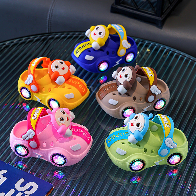 Kids' Light-Up Cartoon Clogs Soft Sole Non-Slip Sandals