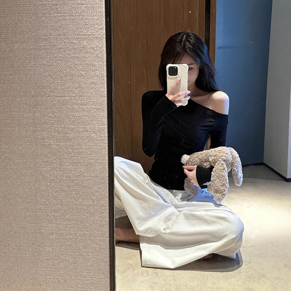 Women's Off Shoulder Slim Fit Long Sleeve Solid Color T-Shirt