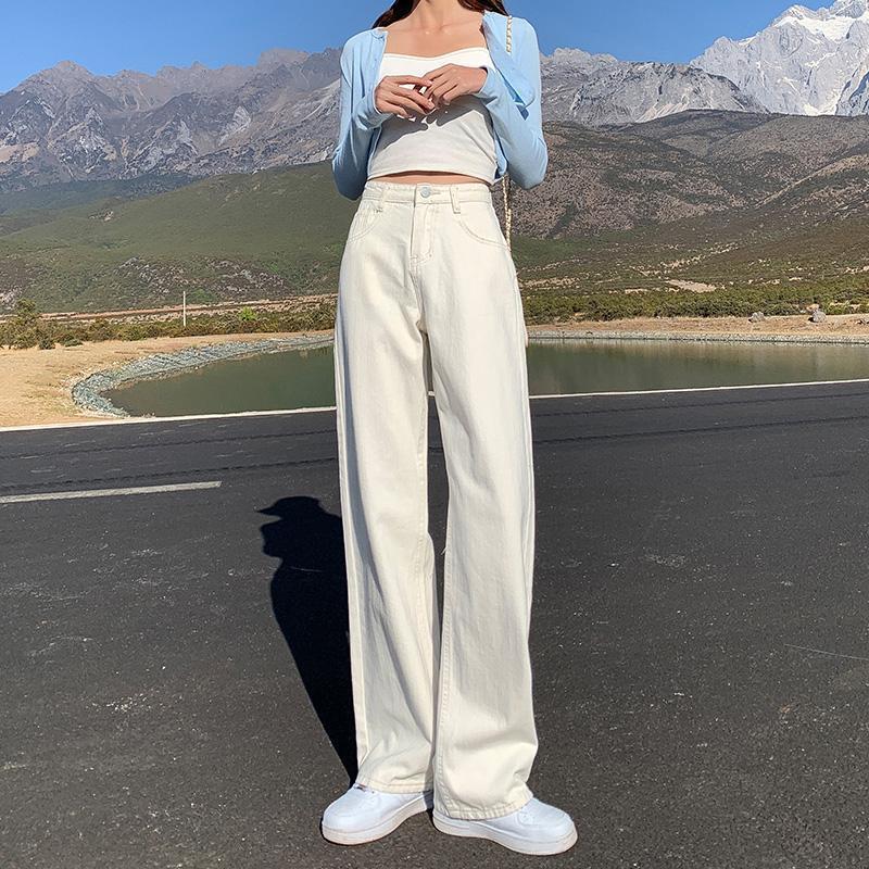 White Wide Leg Jeans for Women with Relaxed Fit Style