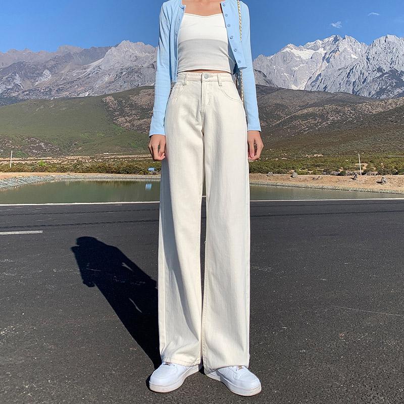 White Wide Leg Jeans for Women with Relaxed Fit Style