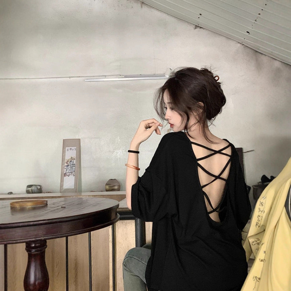 Women's Backless Loose Fit Mid-Length Short Sleeve T-Shirt