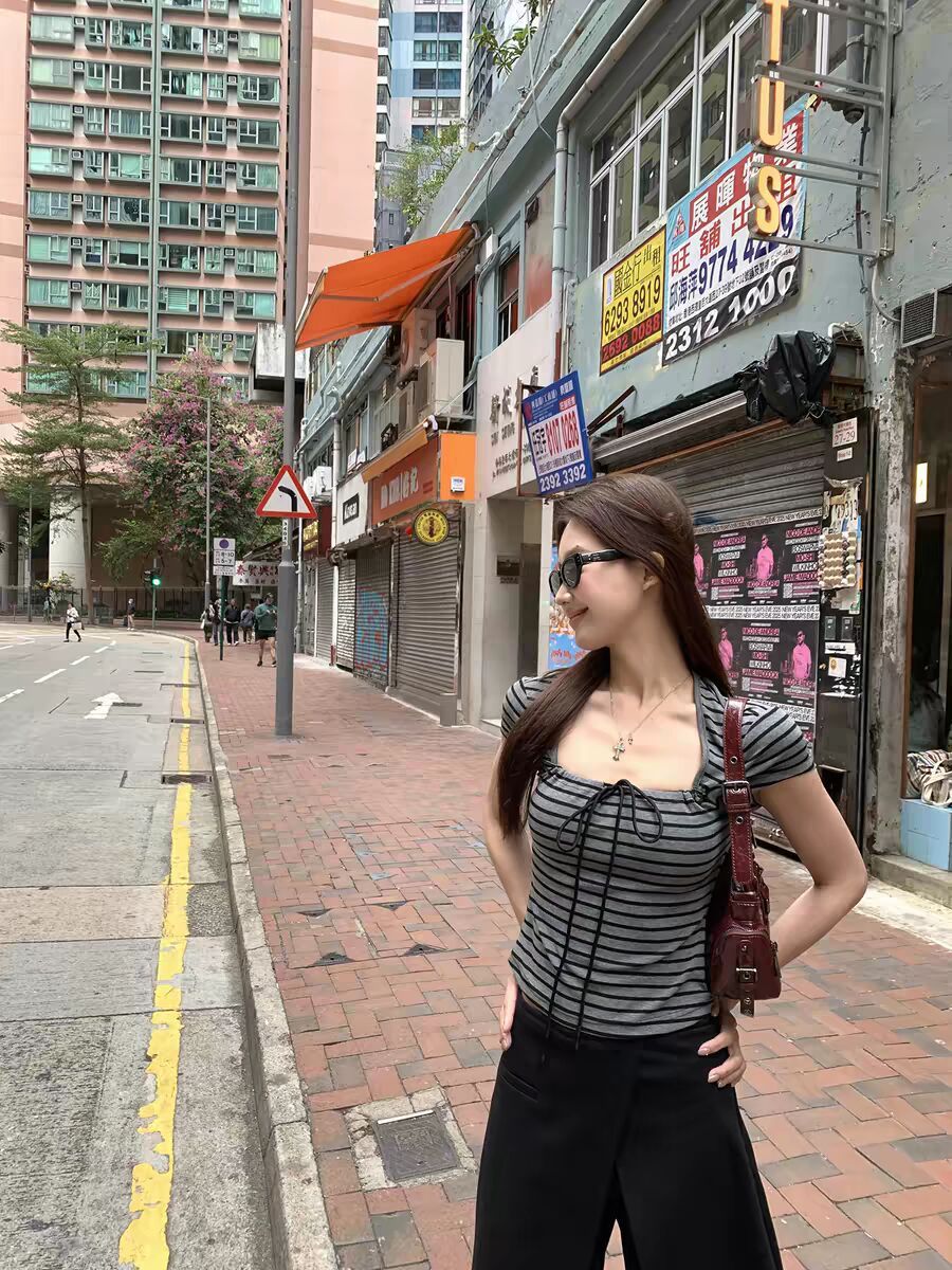 Women's Retro Striped Square Neck Slim Fit Knit T-Shirt