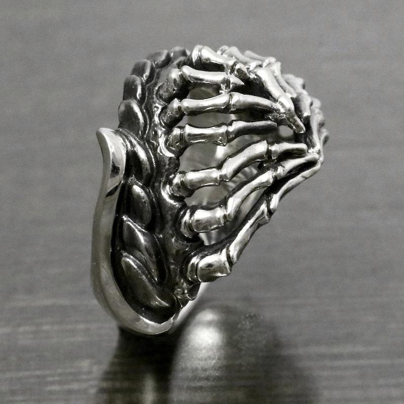 Vintage Punk Adjustable Centipede Claw Ring for Men & Women