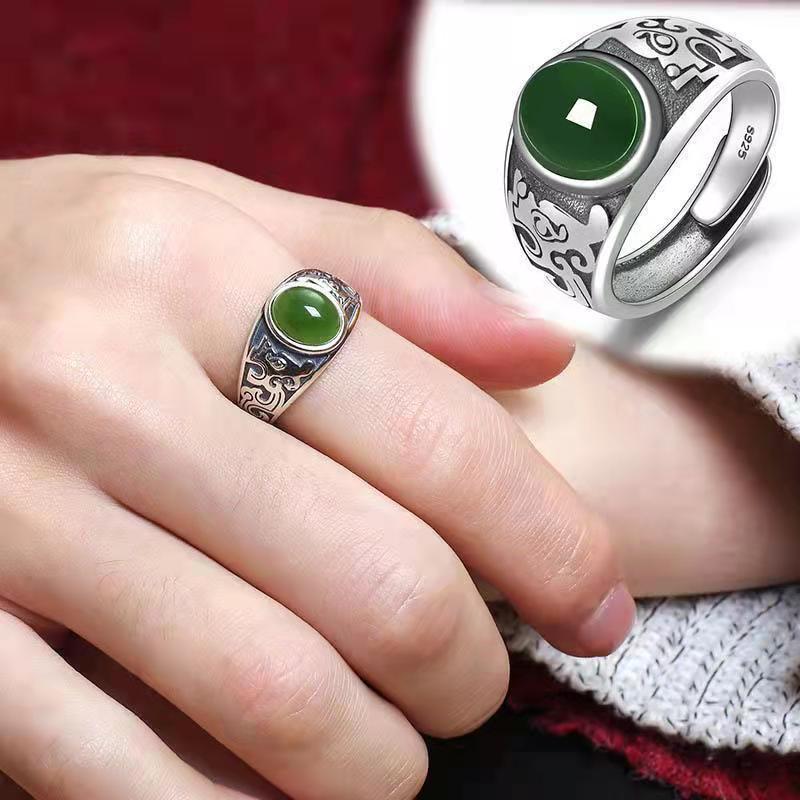 Vintage Silver-Plated Ring with Green Jade-Inspired Stone
