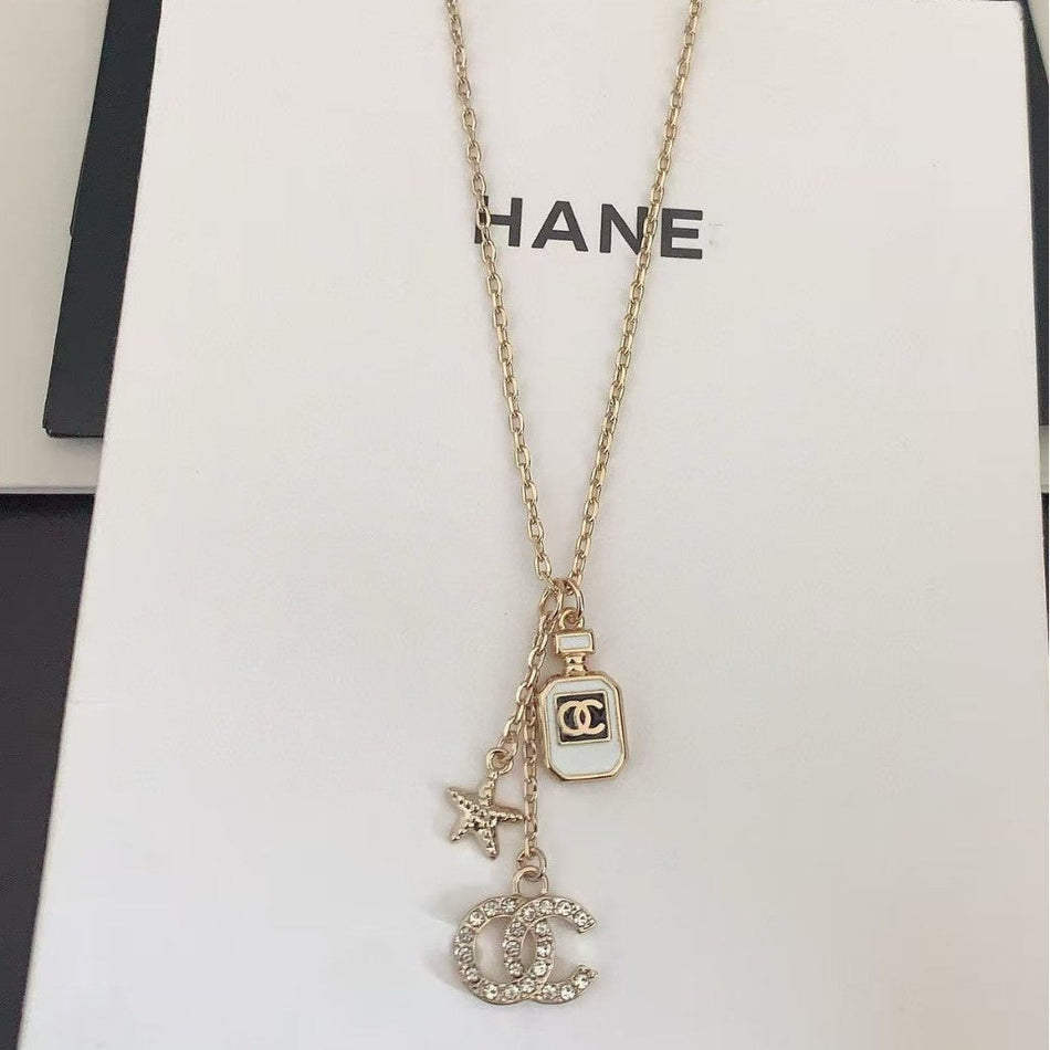 Women's Double C Star Pendant Clavicle Chain Necklace