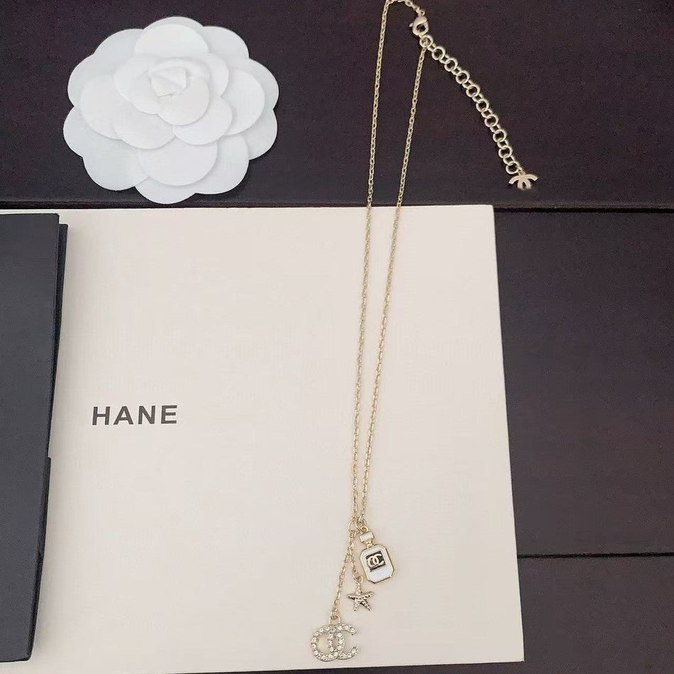 Women's Double C Star Pendant Clavicle Chain Necklace