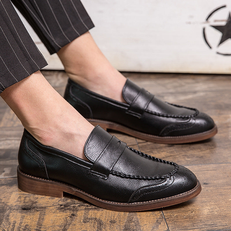 Men's British Retro Leather Shoes Carved Formal Business Style