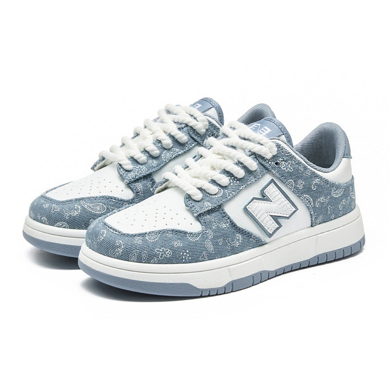 Unisex Black and White Low-Top Casual Sports Sneakers