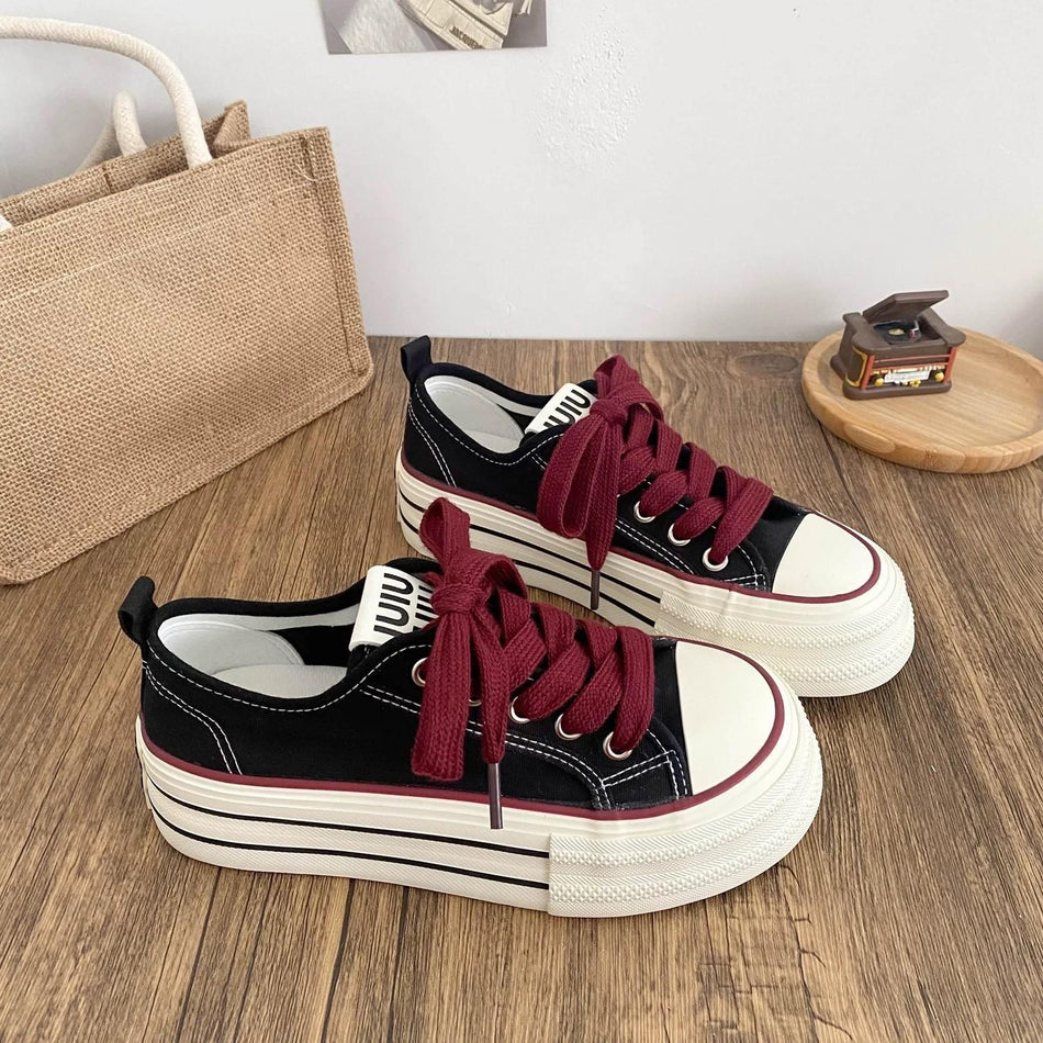 Women's Retro Platform Sneakers with Breathable Mesh Lining