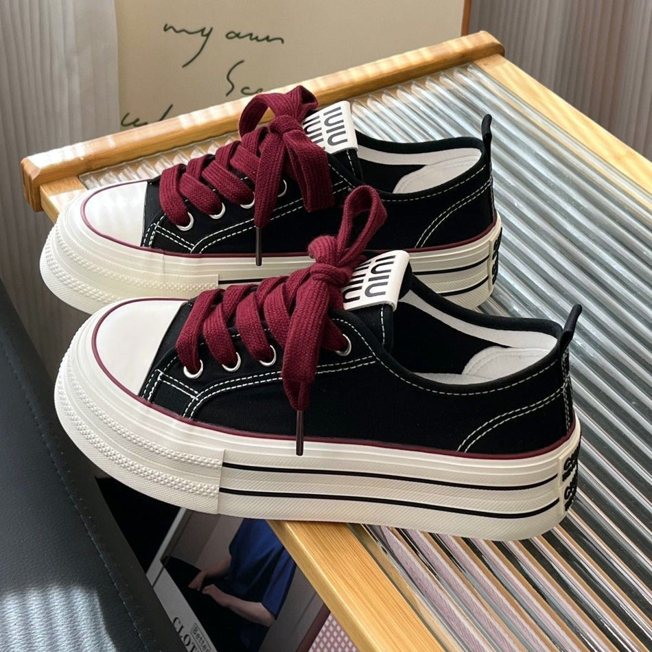 Women's Round Toe Canvas Sneakers with Lace-Up Design