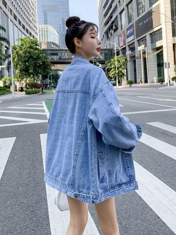 Women's Street Style Denim Jacket with Tailored Fit