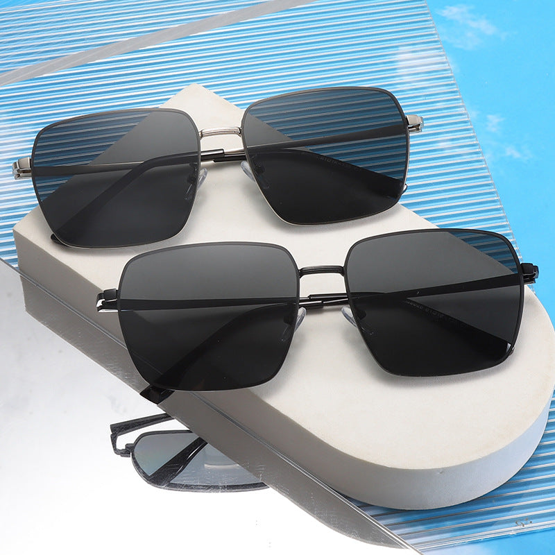 Men's Nylon Polarized Aviator Sunglasses with UV Protection
