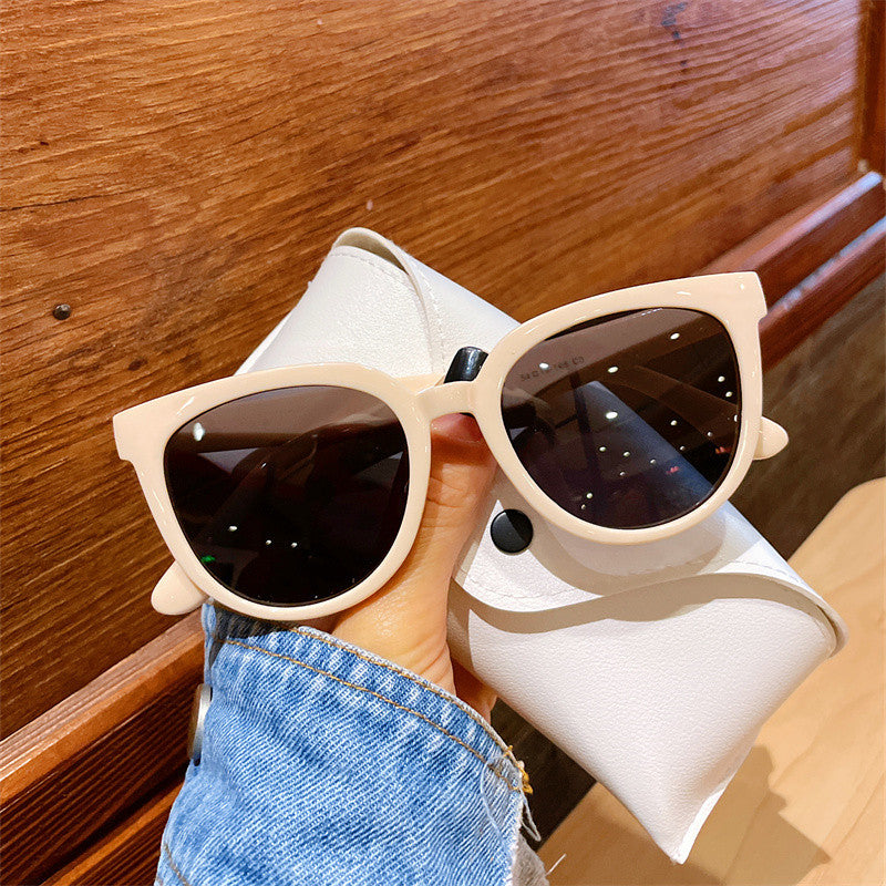Polarized Round Frame Sunglasses with UV400 Protection