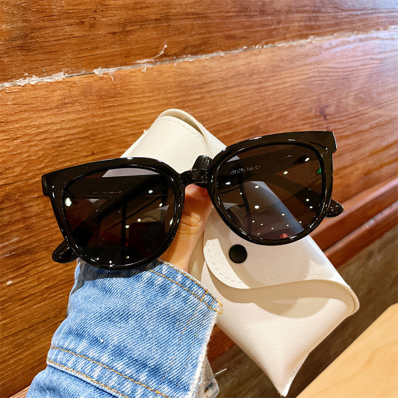 Polarized Round Frame Sunglasses with UV400 Protection