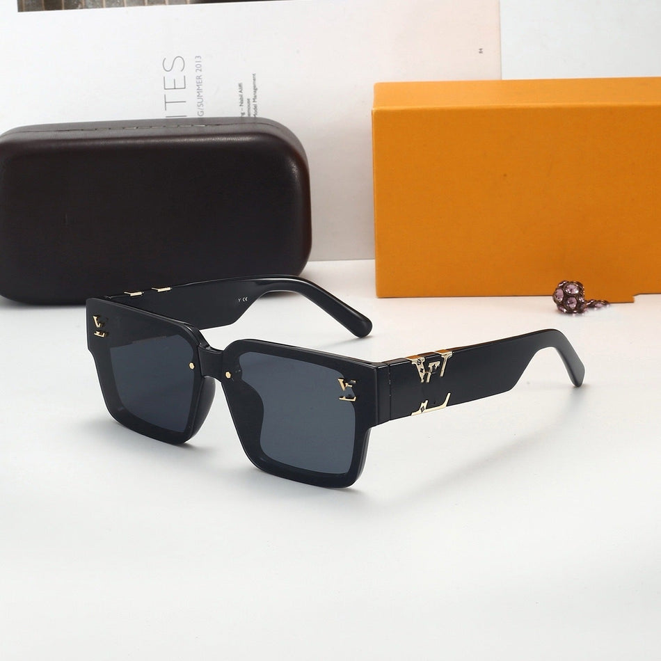 Oversized Square Sunglasses for Women with UV400 Protection