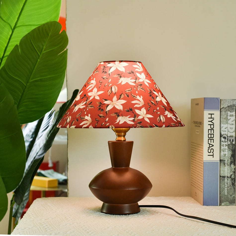Jiangong Shanghai Style Retro Table Lamp, Solid Wood Bedside