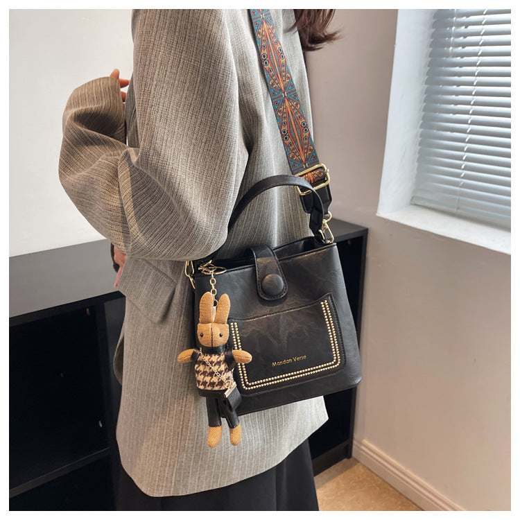 Women's Retro PU Bucket Bag with Stitching and Pendant