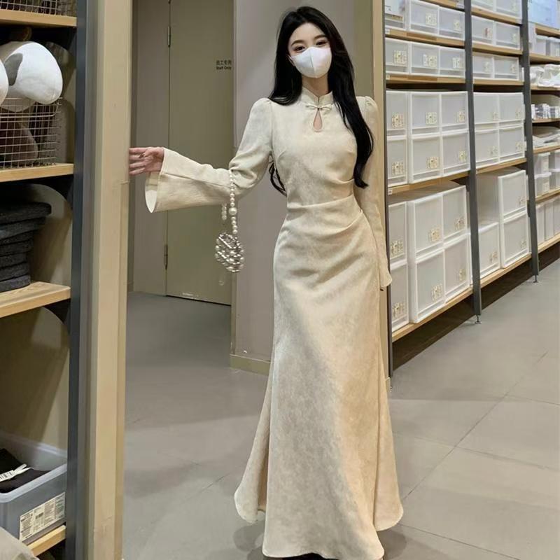 Women's Fishtail Cheongsam Dress with Bell Sleeves