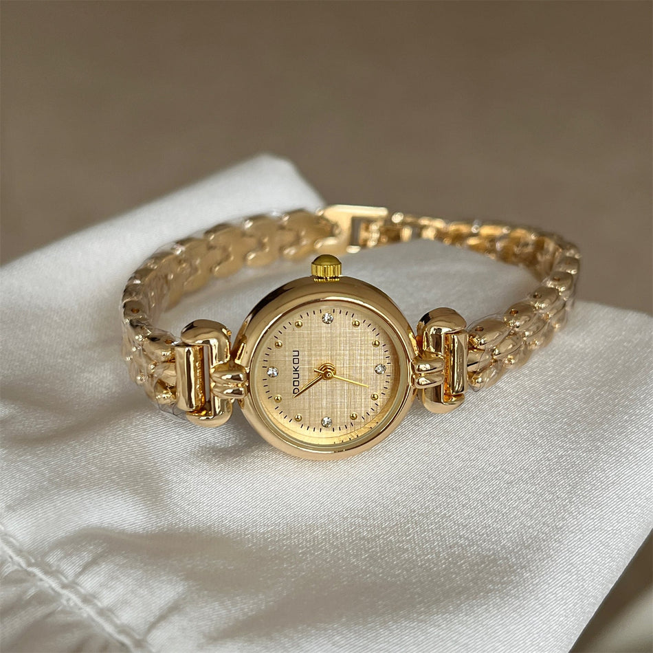 Small Chain Bracelet Quartz Watch for Women