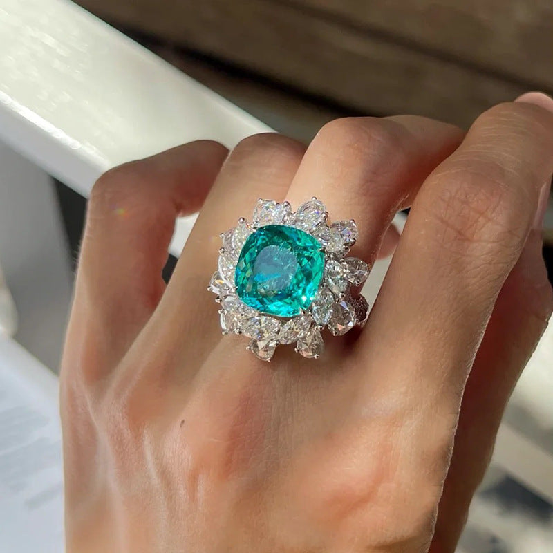 Women's Emerald Green Geometric Vintage Statement Ring