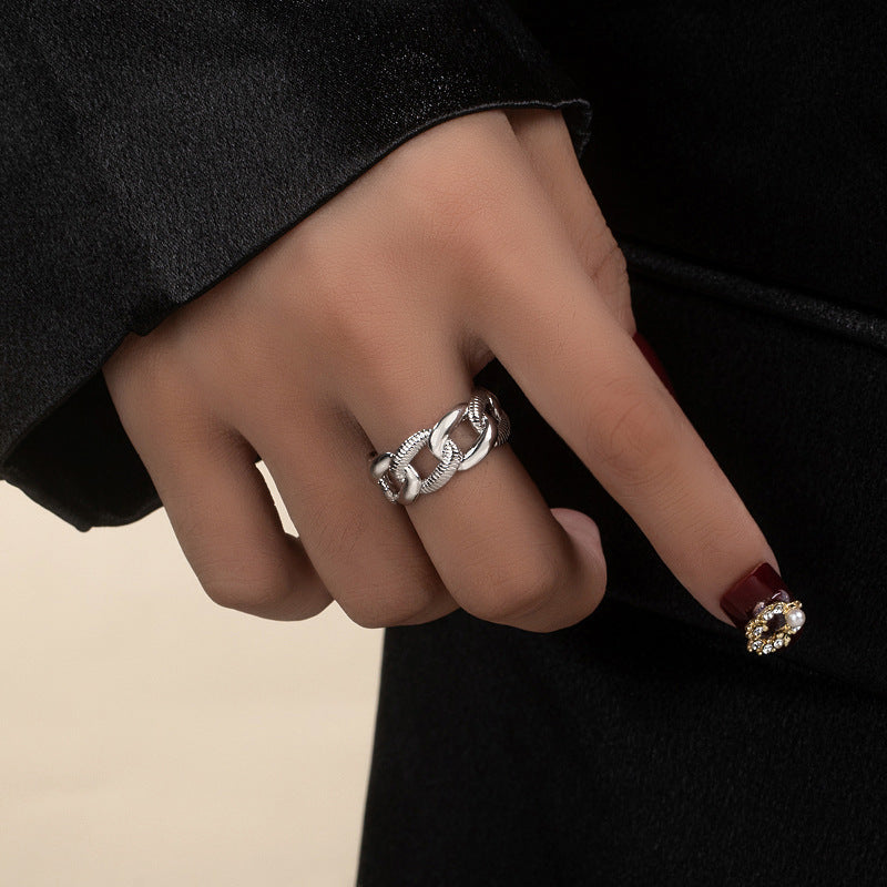 Geometric Chain Ring for Women with Gold Finish