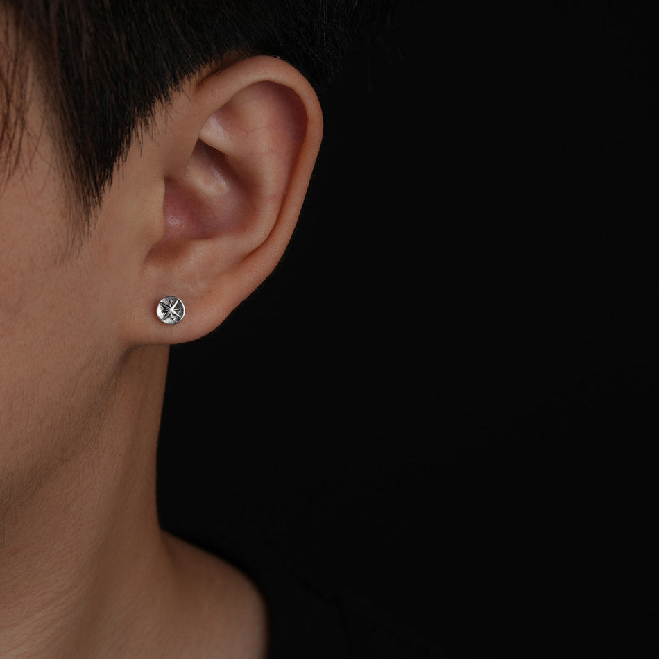 Unisex Eight-Star Embossed Stud Earrings Light Luxury Design