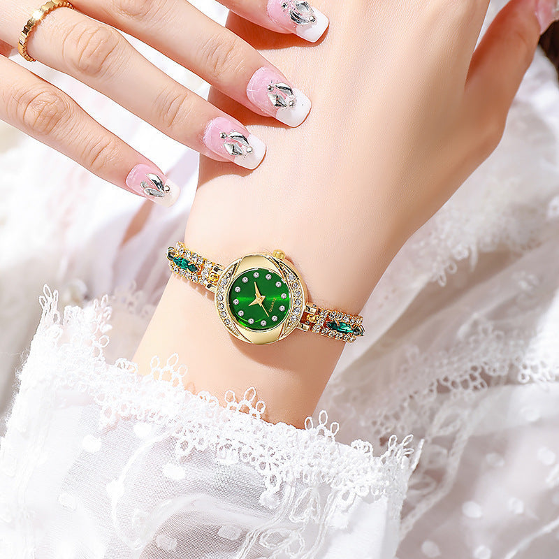 Women's Claw Chain Diamond Gemstone Quartz Fashion Watch