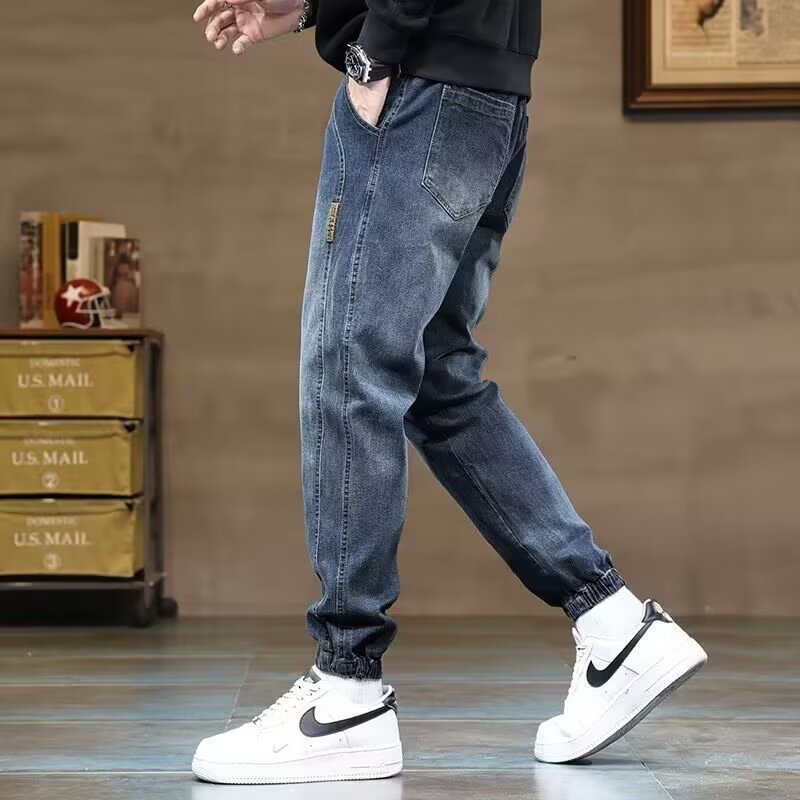 Men's Loose Stretch Jeans with Relaxed Straight-Leg Silhouette