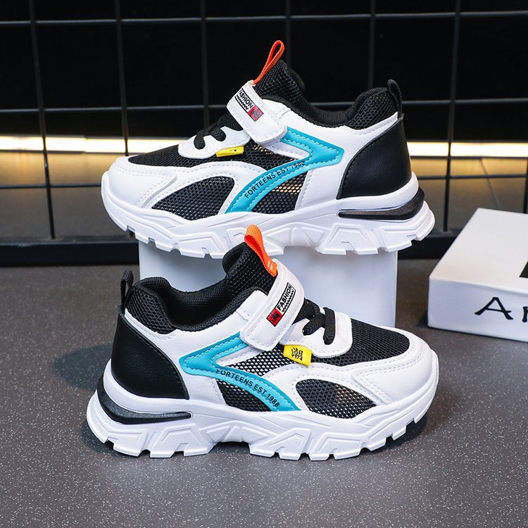 Girls' Breathable PU Mesh Sports Shoes with PVC Sole