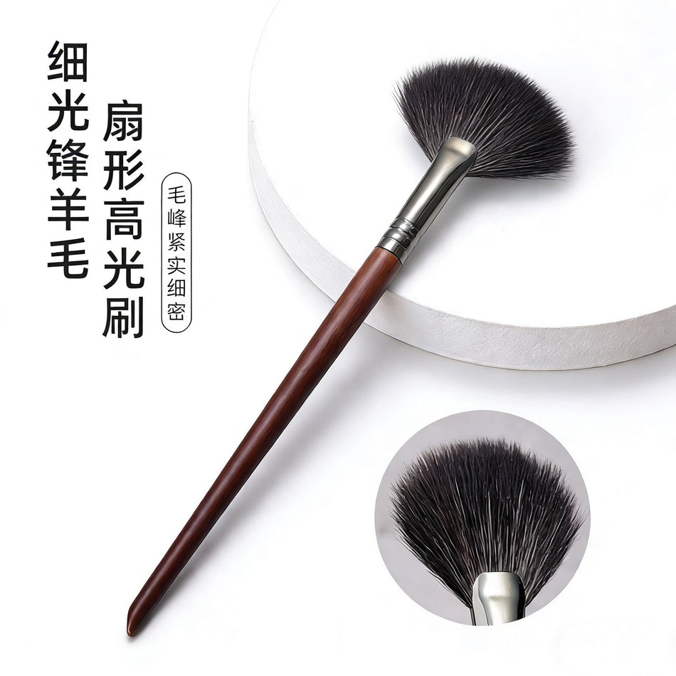 Soft Bristle Makeup Brush Highlighter Blush Fan Contour Brush