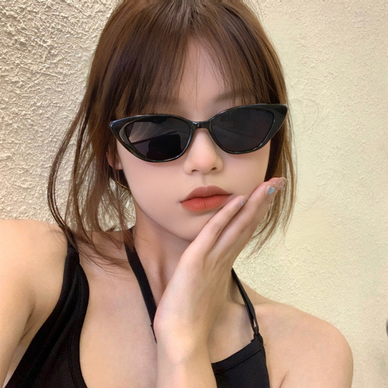 Women's Retro Triangular Cat-Eye Sunglasses Sun Protection