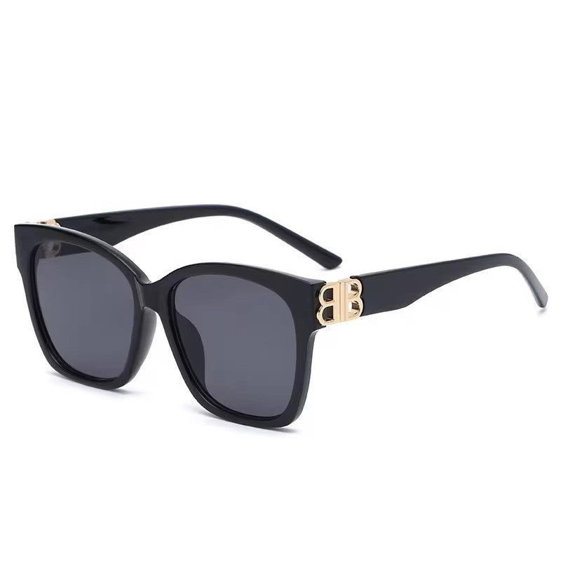 Women's Black Square Frame Sunglasses Retro Large Face-Slimming