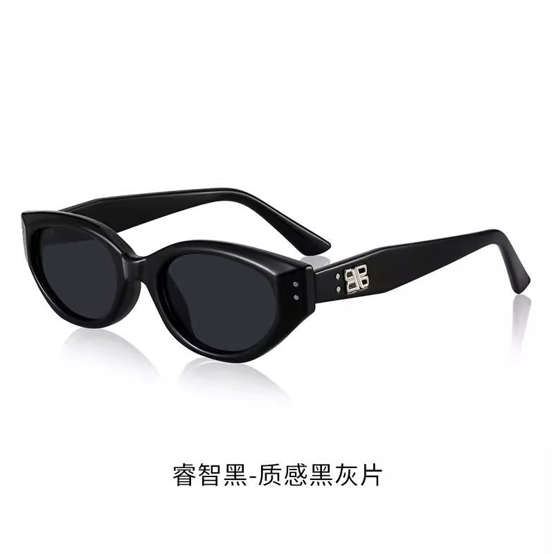 UV400 Cat-Eye Sunglasses with Full Frame and Category 3 Lenses