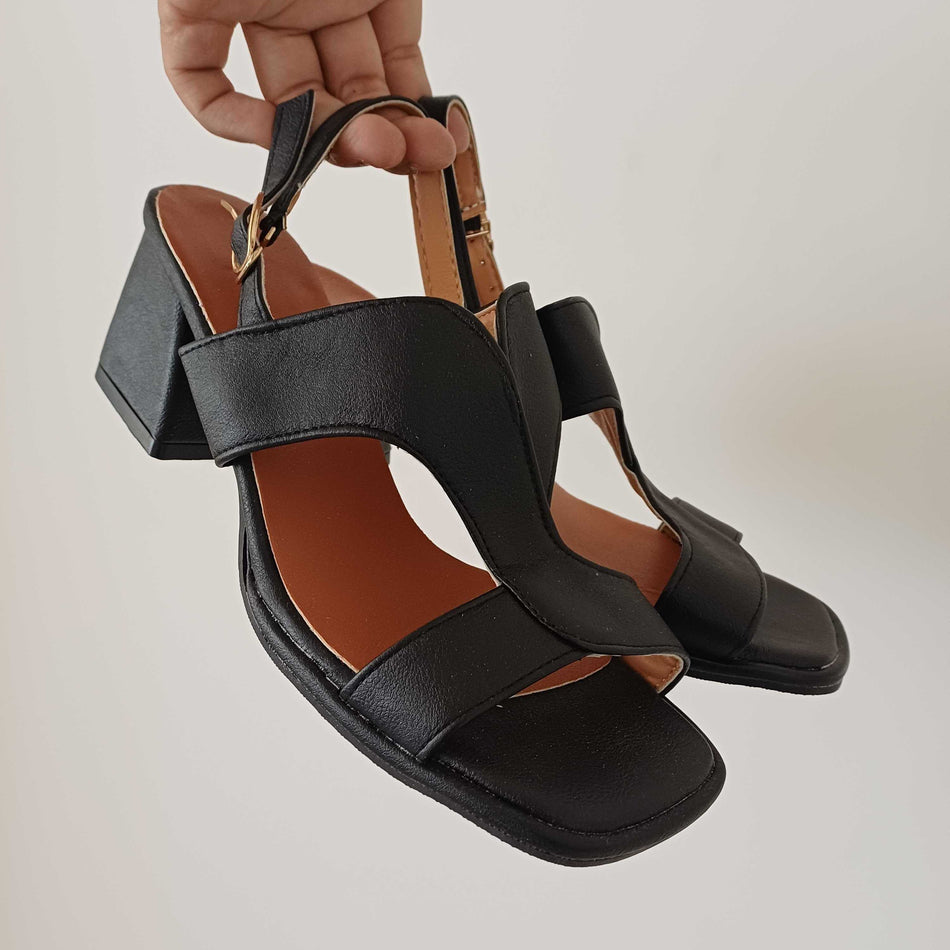 STOCK-Retro Roman Buckle Heels for Women – Stylish Summer
