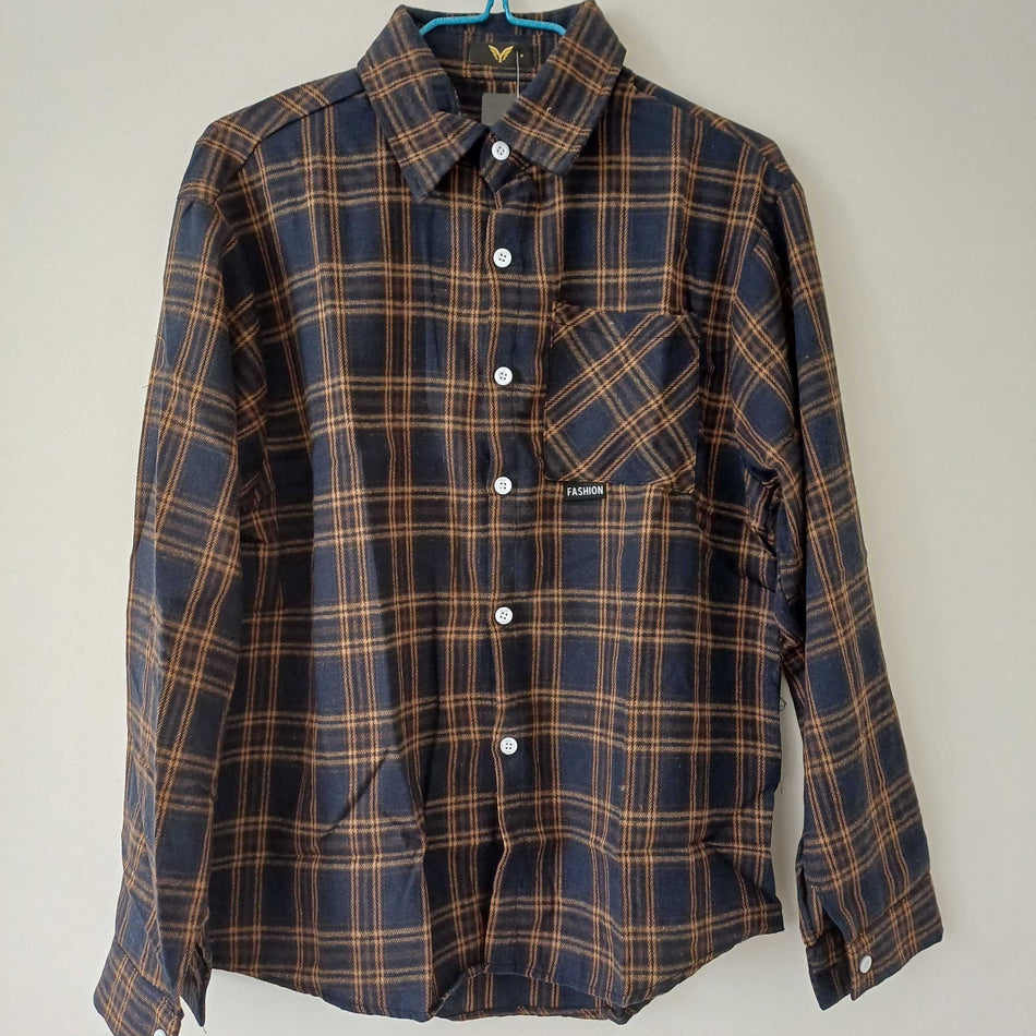 STOCK-Men’s Retro Plaid Shirt – Classic Campus Style Nepal