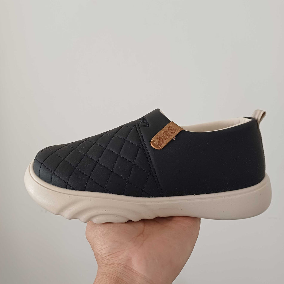STOCK-Old Beijing Cloth Shoes – Comfortable & Stylish