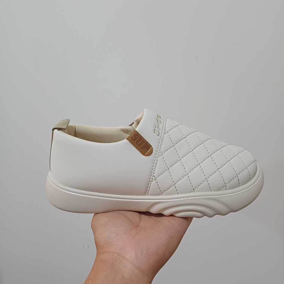 STOCK-Old Beijing Cloth Shoes – Comfortable & Stylish