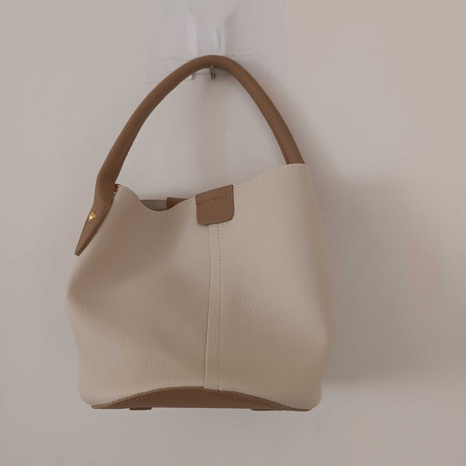 STOCK-Korean Style Crossbody Bag – Fashionable Textured Silk
