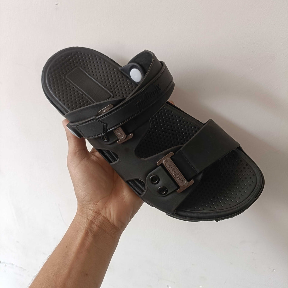 STOCK-Men's Summer Slip-On Sandals – Lightweight & Waterproof