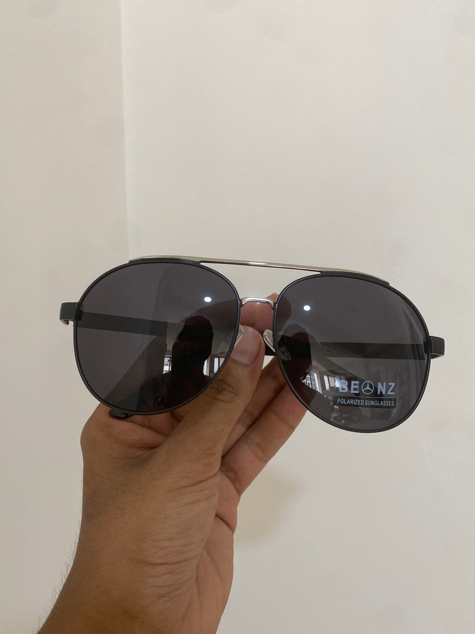 STOCK-New car logo sunglasses