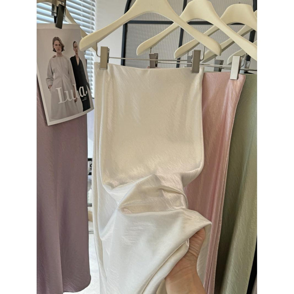 STOCK-Acetic Acid Satin Fishtail Skirt – Elegant Slim Fit