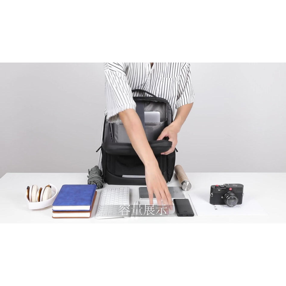 STOCK-Large Travel Backpack – Stylish Leather-Look Schoolbag