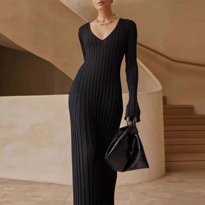 European Style V-Neck Slim-Fit Knitted Dress