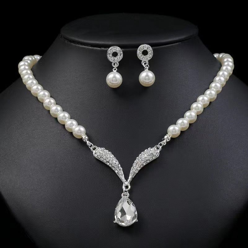 Elegant Korean Pearl Necklace & Earrings Set – Bridal Accessory